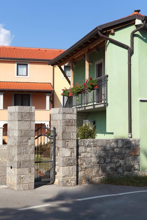 Bed And Breakfast Malovec Divača Exterior foto